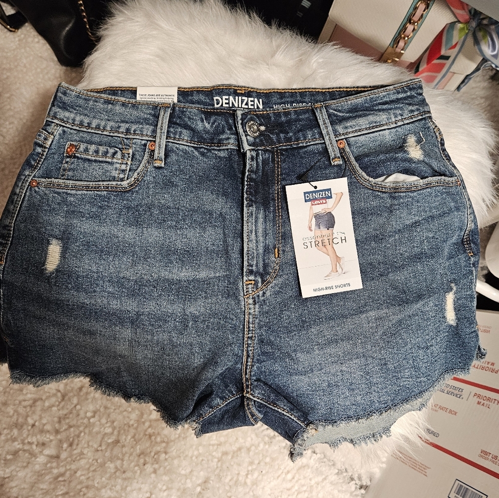 Levis high-rise shorts